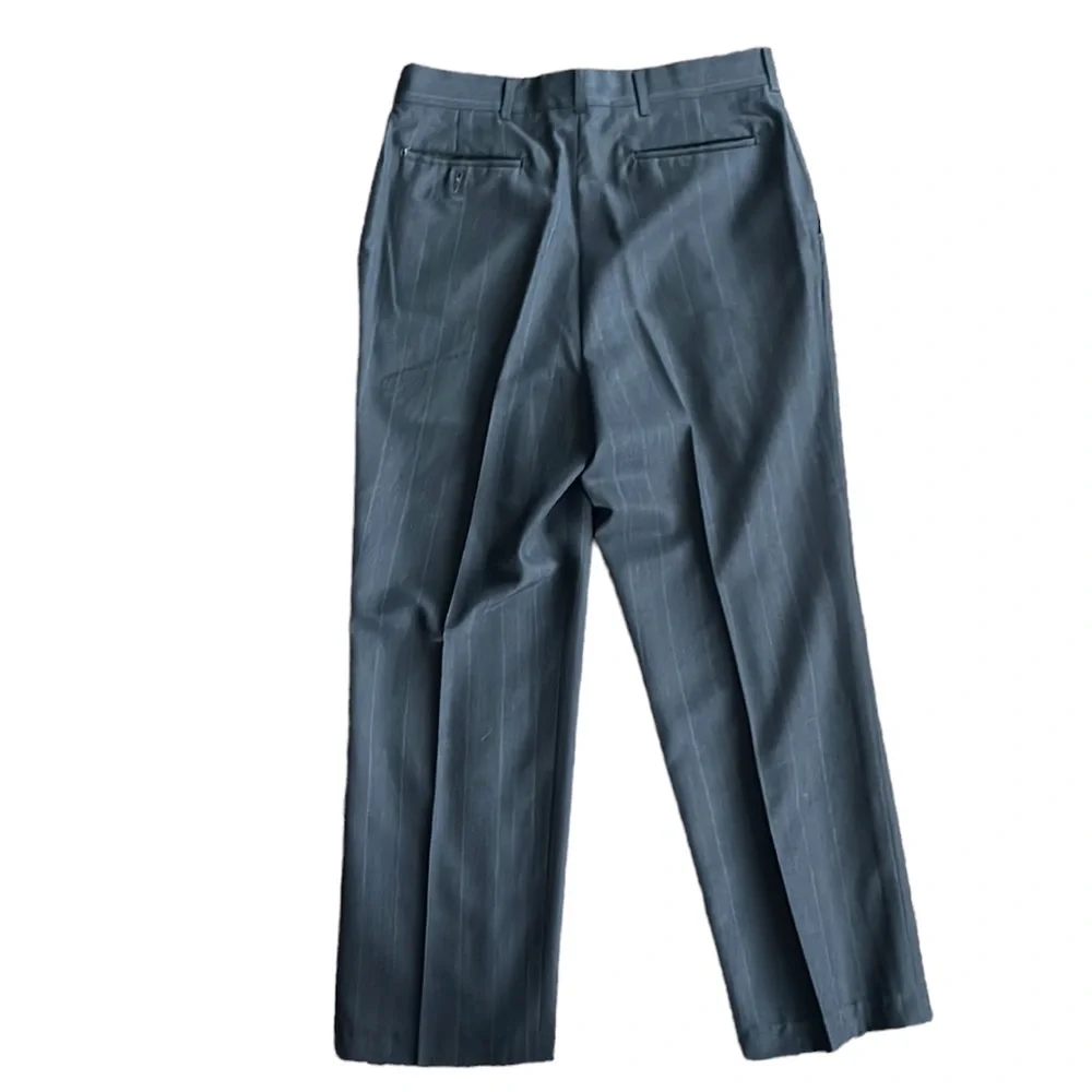 Haggar Clothing Co pinstripe pantsuit